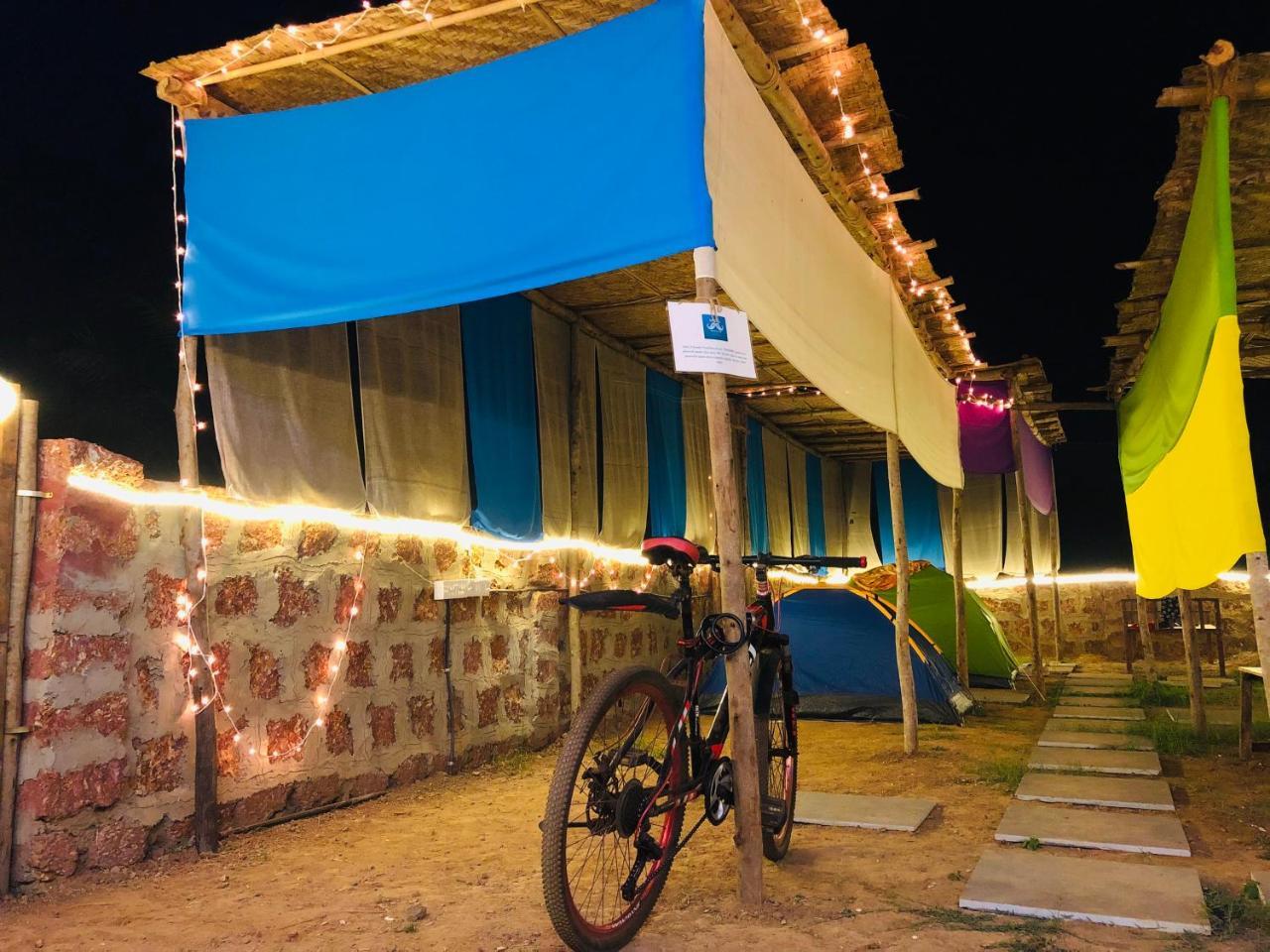 Hostel The Moustache Mermaid Camping, Retreat And Community Centre *